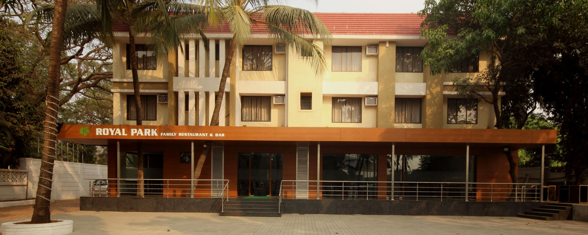 Hotel Royal Park Residency